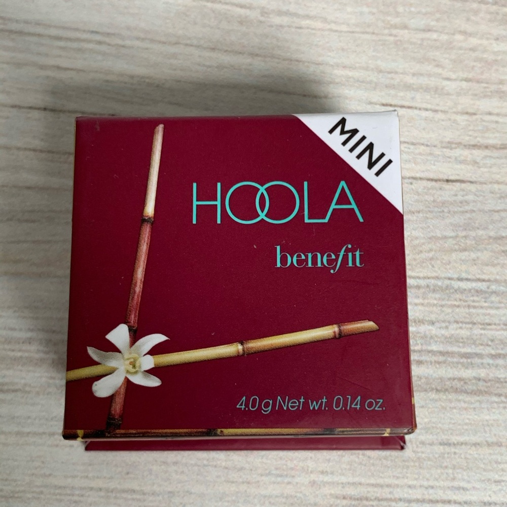 Benefit Hoola mini bronzer. New